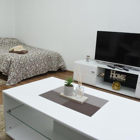Apartmani Sofronic Loznica 1 Esterno foto