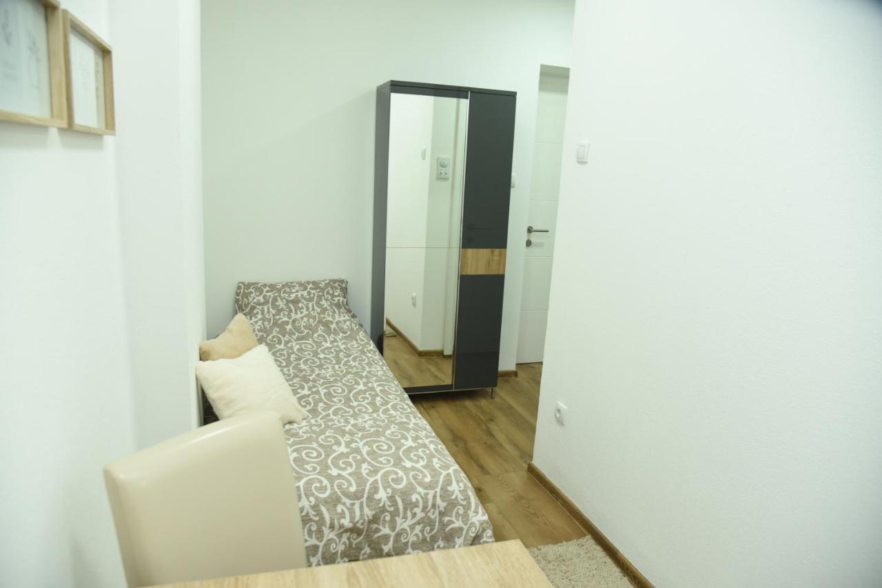 Apartmani Sofronic Loznica 1 Esterno foto