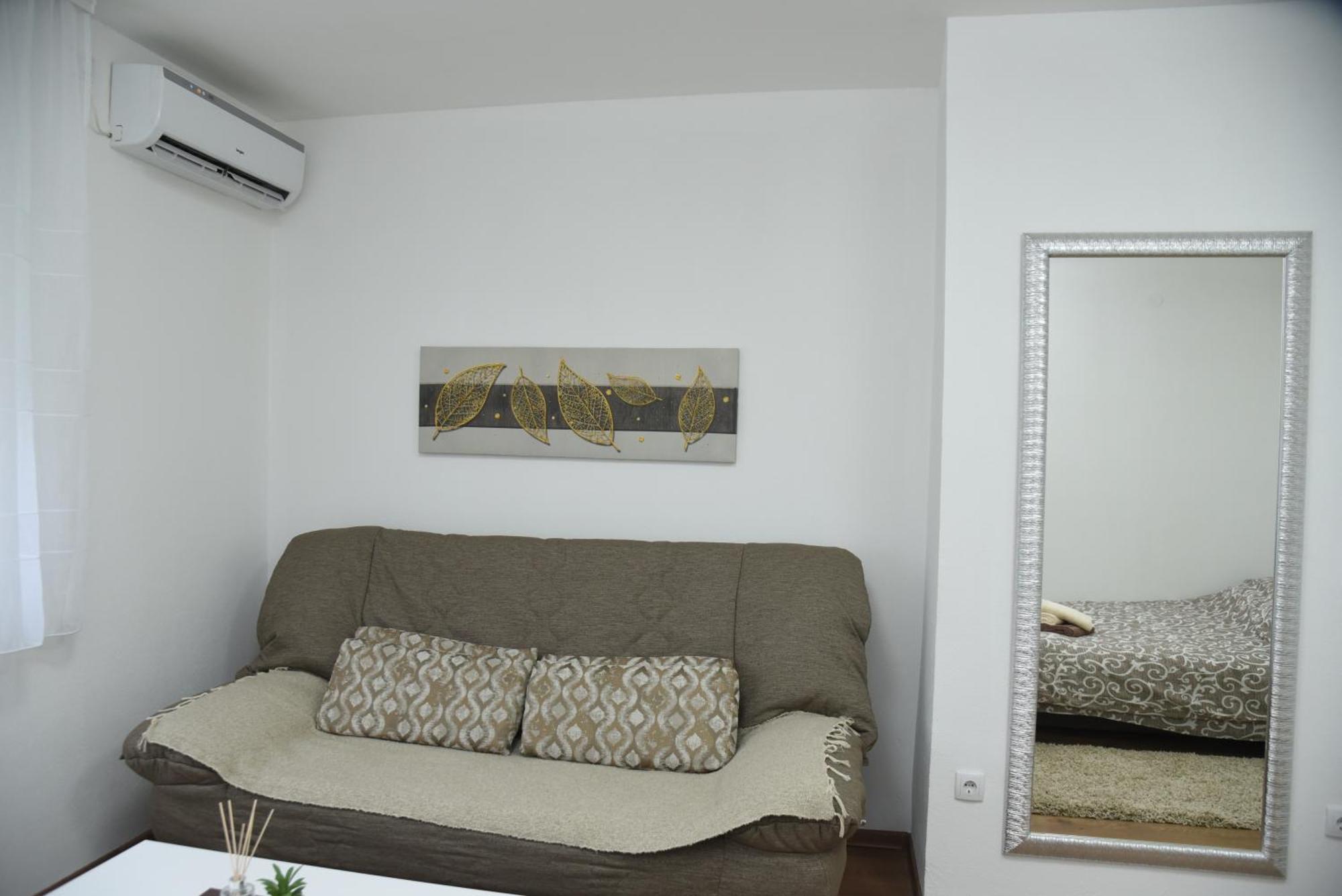 Apartmani Sofronic Loznica 1 Esterno foto