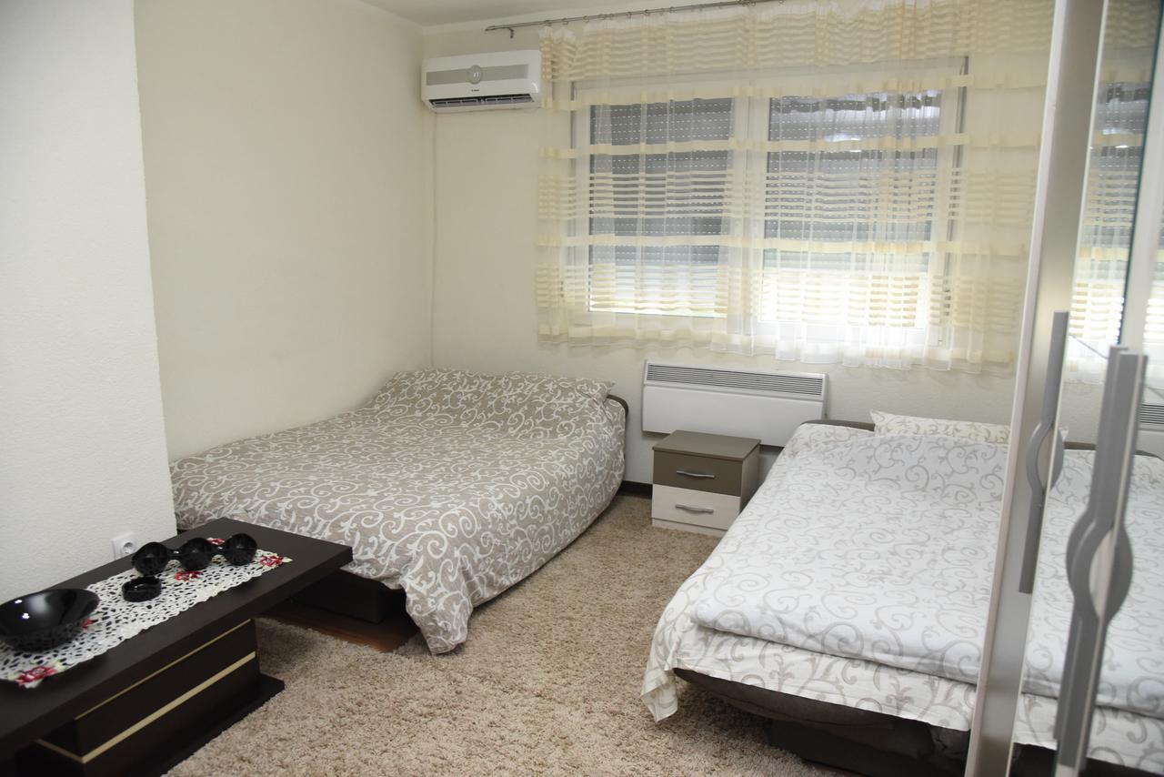 Apartmani Sofronic Loznica 1 Esterno foto